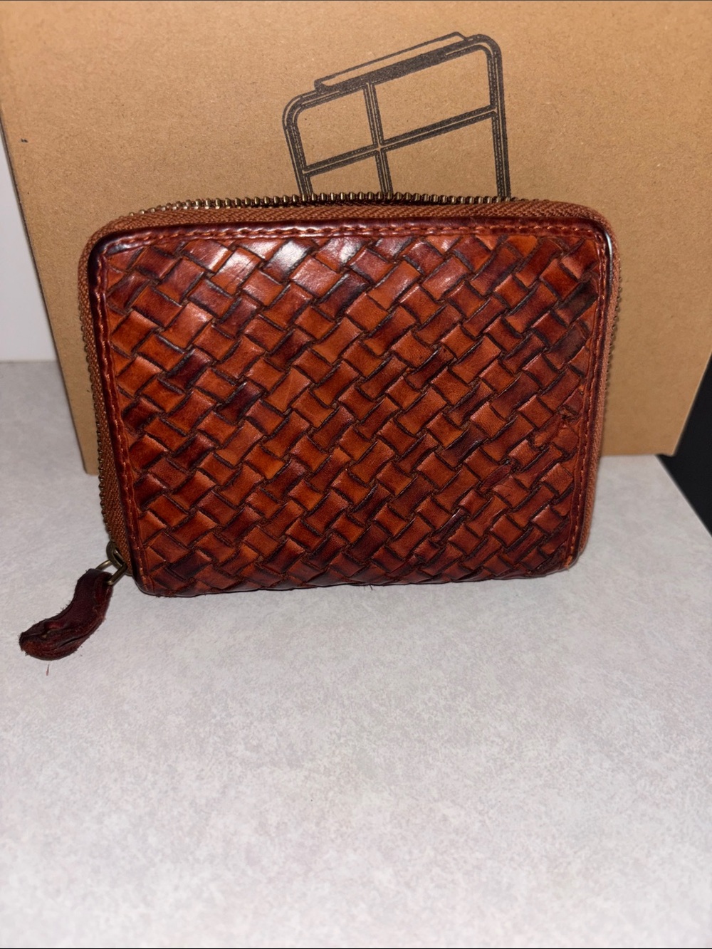 Woven Brown Leather Zip wallet